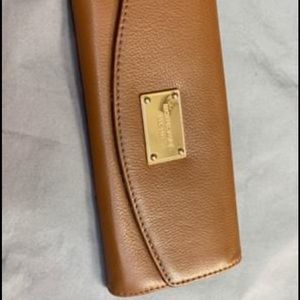 New Michael Kors wallet brown